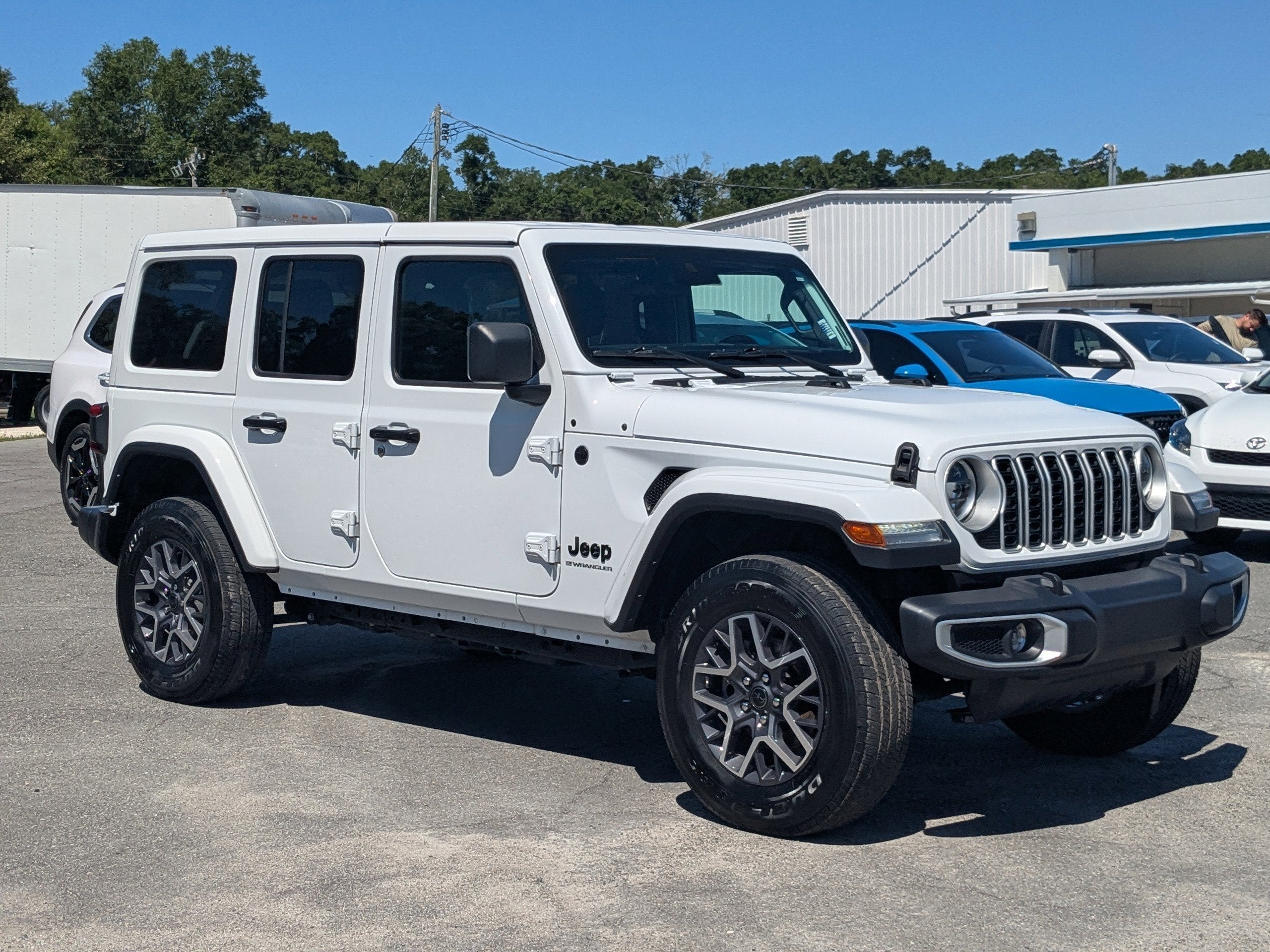 2025 Jeep Wrangler Sahara