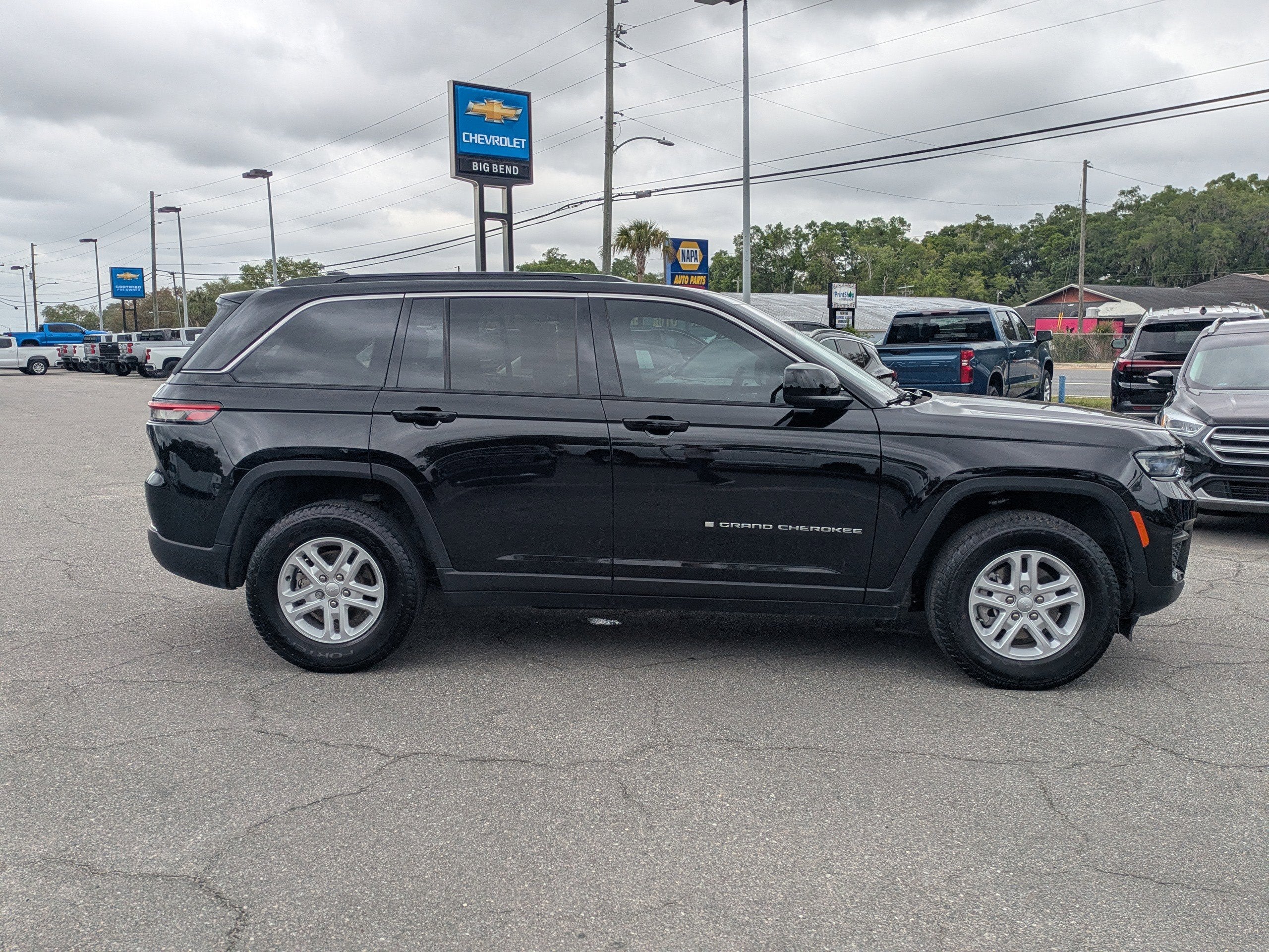 2024 Jeep Grand Cherokee Laredo