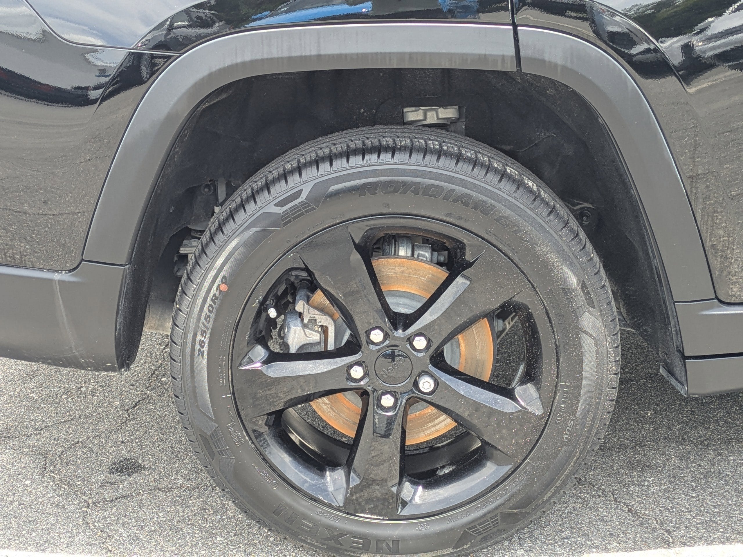 2023 Jeep GRAND CHEROKEE L Base