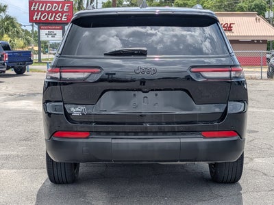 2023 Jeep GRAND CHEROKEE L Base