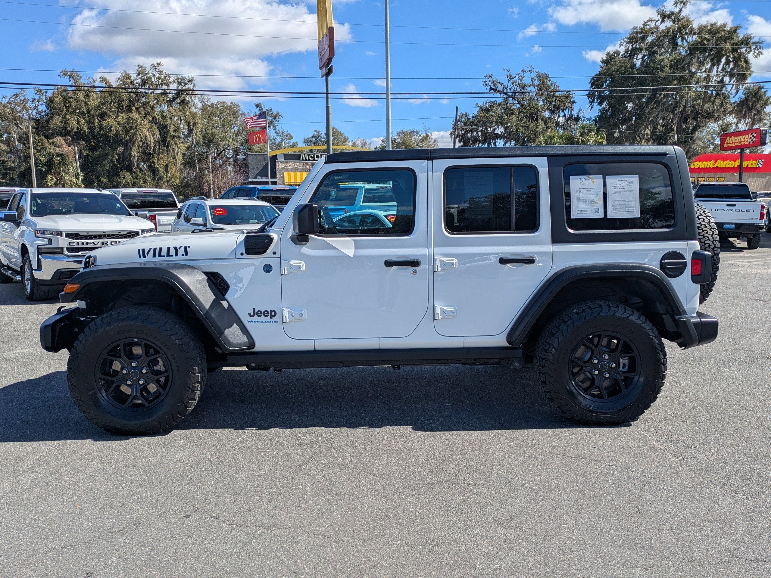 2025 Jeep Wrangler 4xe Willys