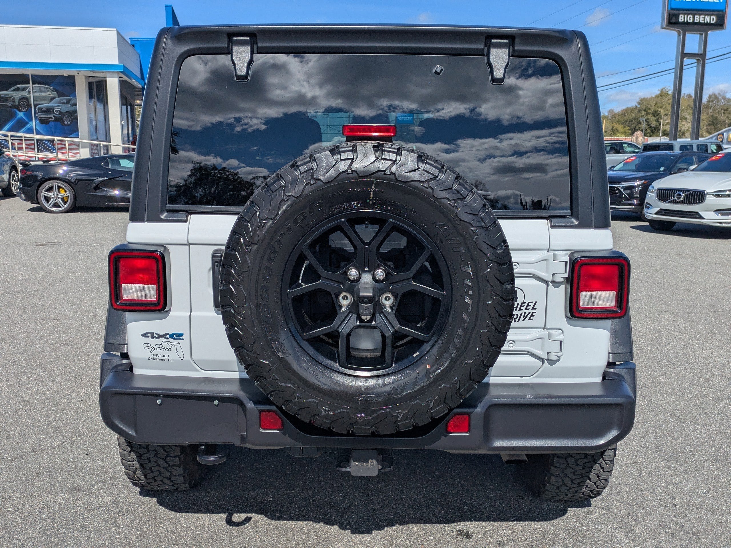 2025 Jeep Wrangler 4xe Willys