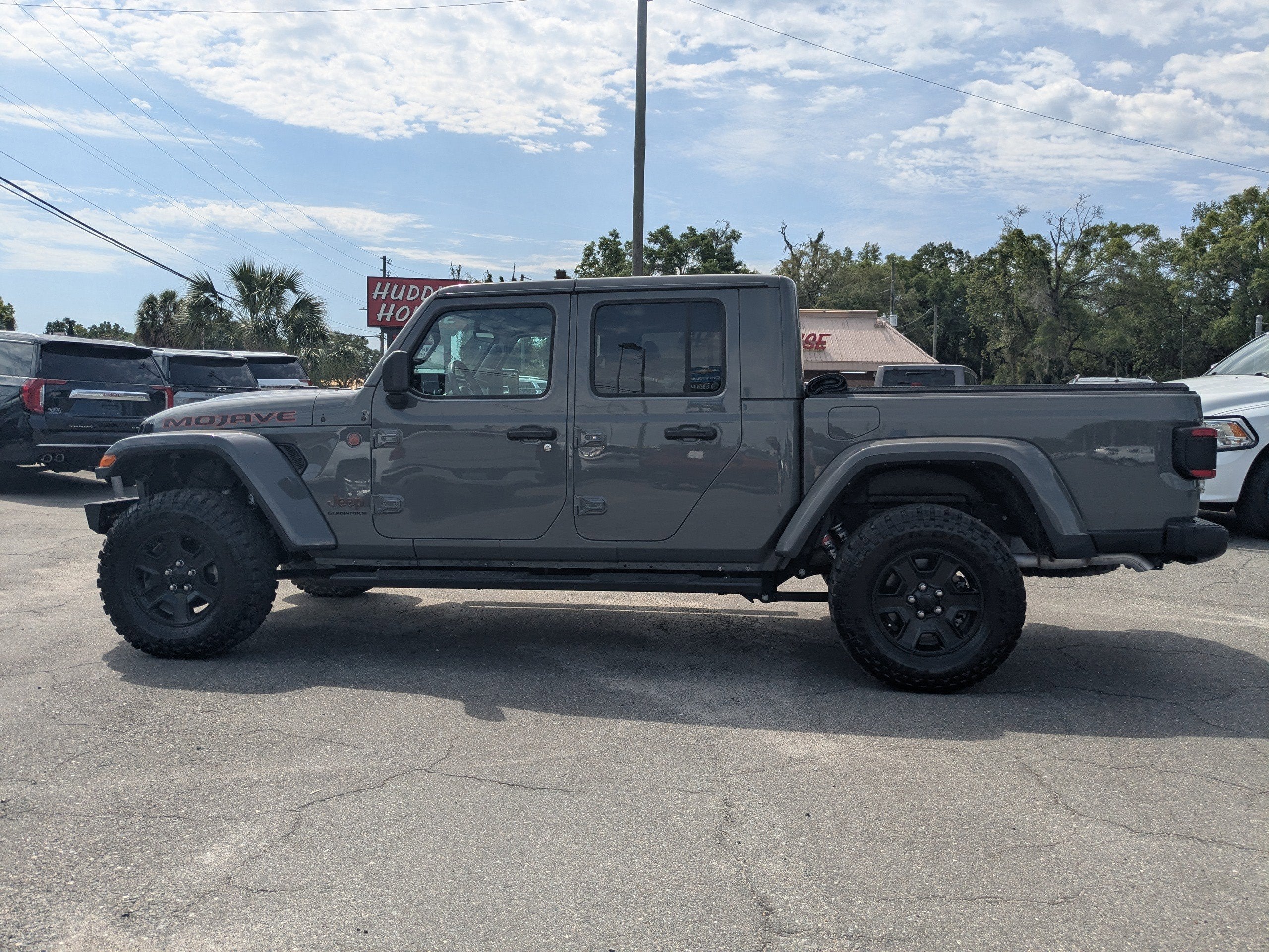 2023 Jeep Gladiator Mojave
