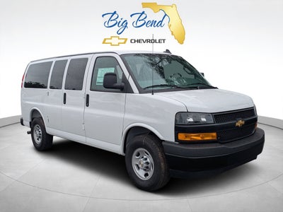 2025 Chevrolet Express Passenger 1LS