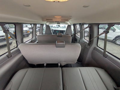 2025 Chevrolet Express Passenger 1LS