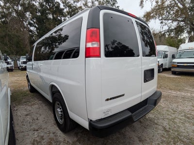 2025 Chevrolet Express Passenger 1LS