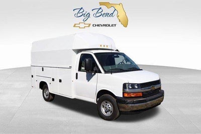 2025 Chevrolet Express Cutaway 3500 1WT
