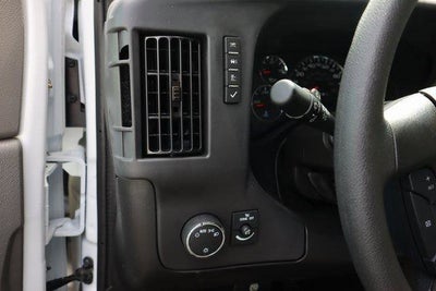 2025 Chevrolet Express Cutaway 3500 1WT