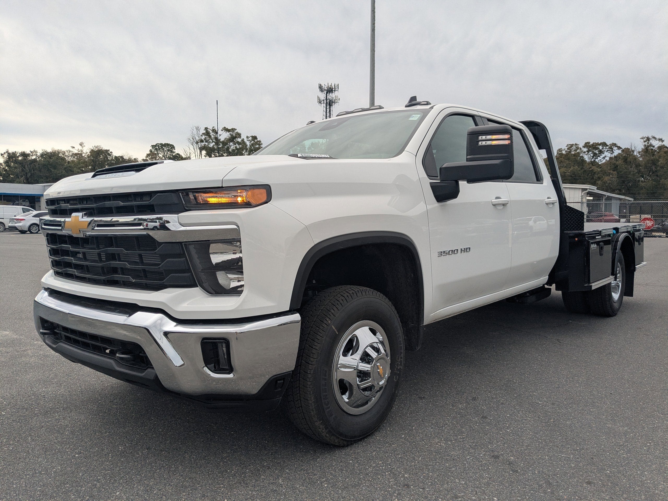 2026 Chevrolet Silverado 3500 HD Chassis Cab LT