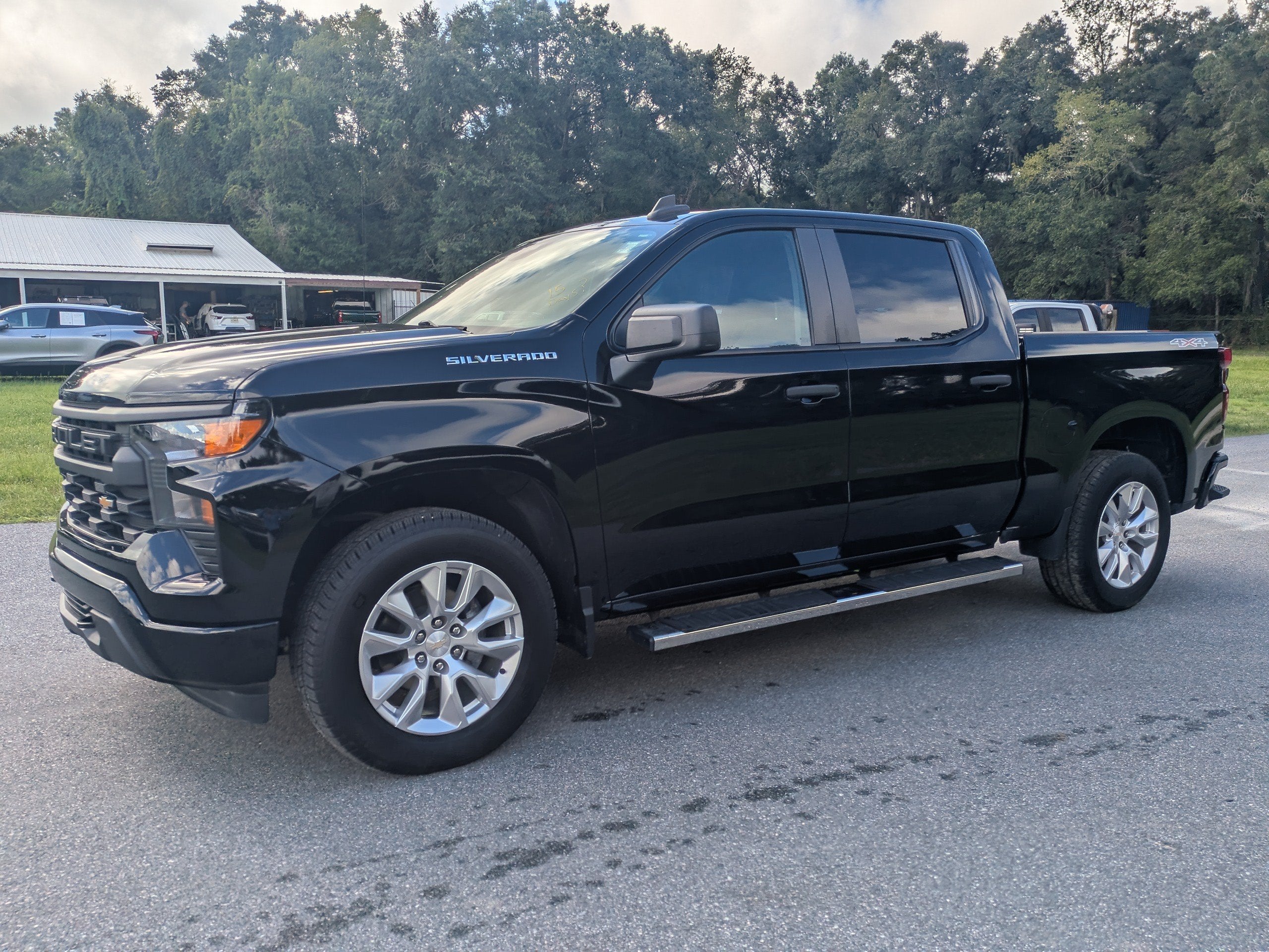 2024 Chevrolet Silverado 1500 Custom
