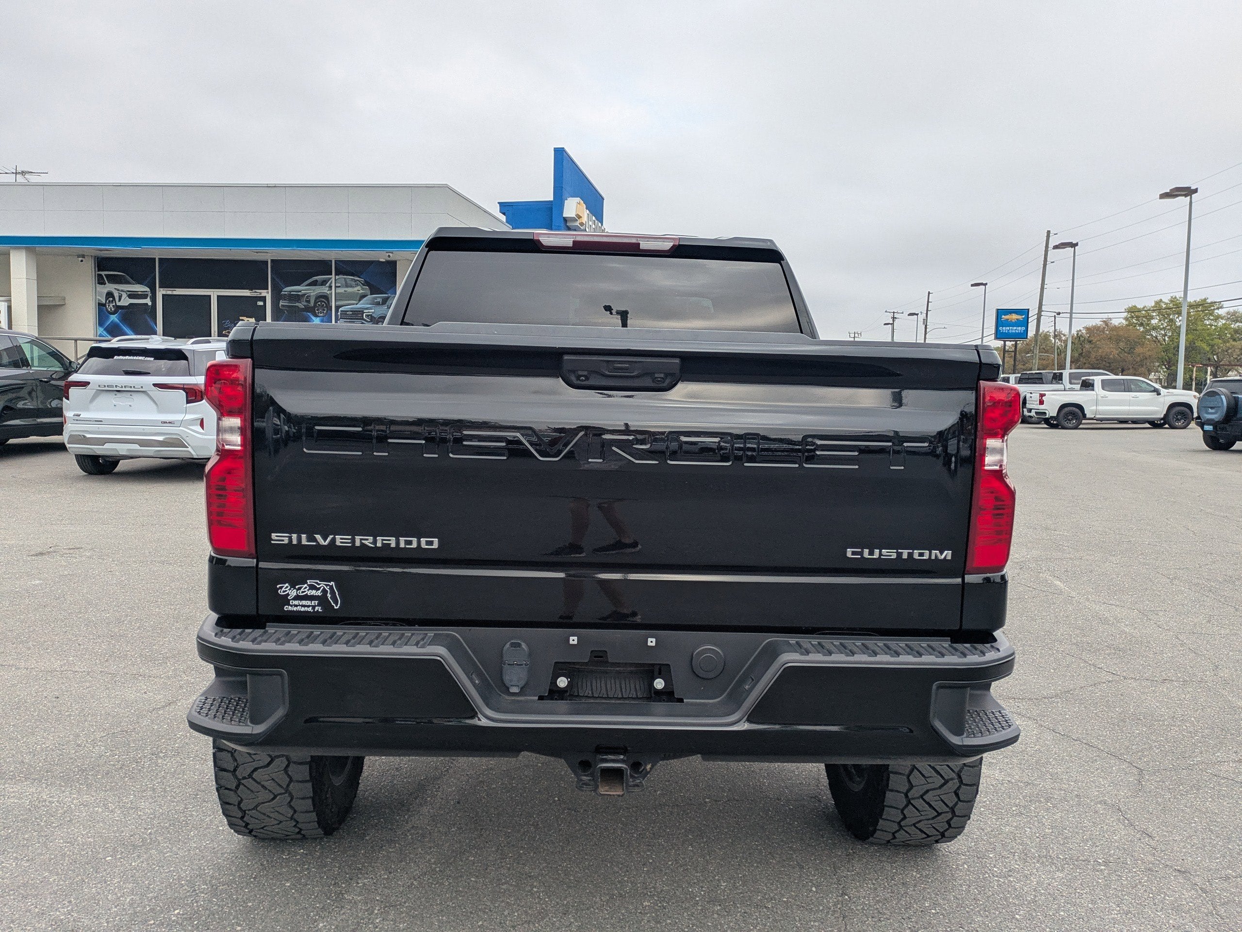 2023 Chevrolet Silverado 1500 Custom