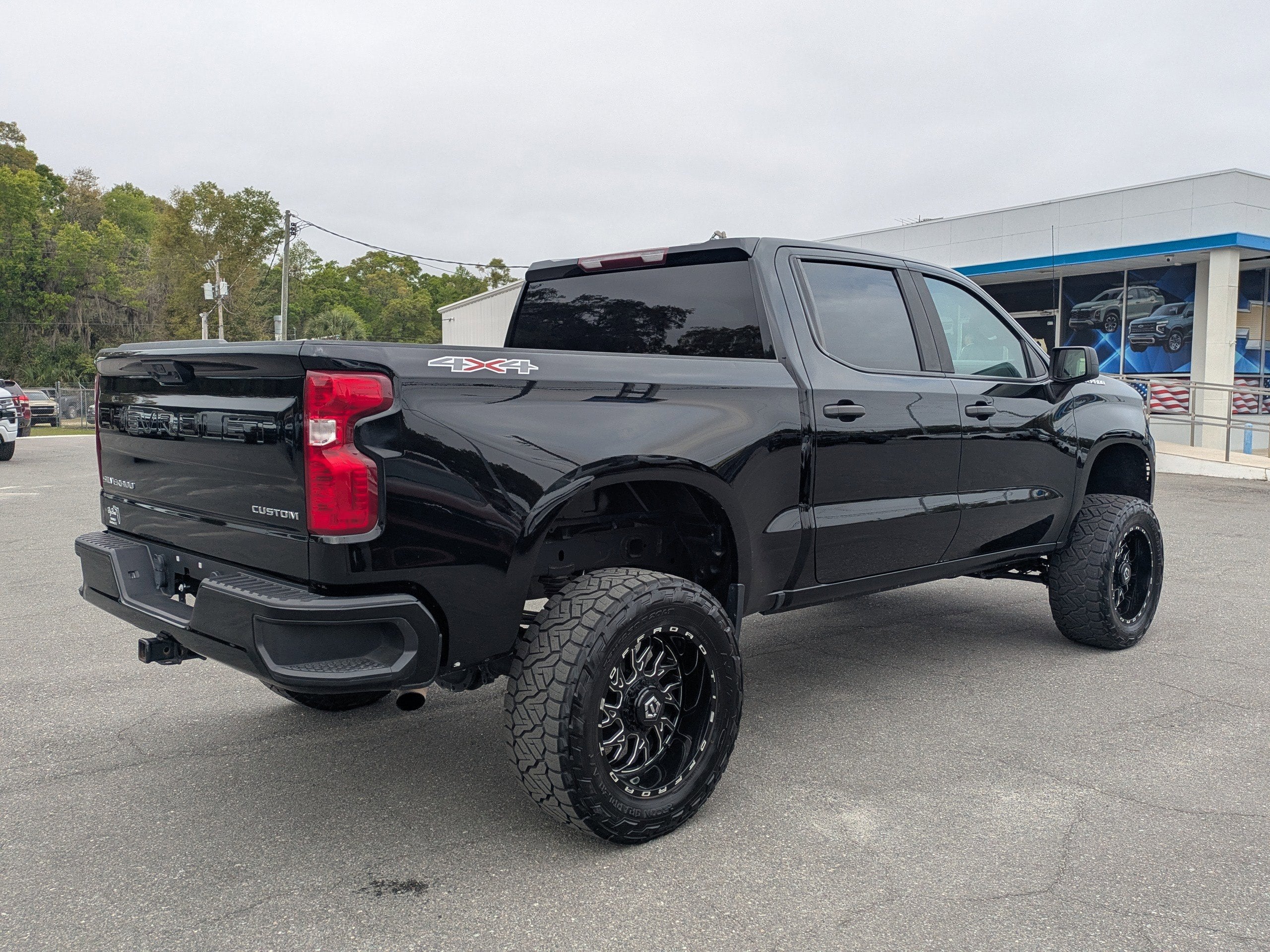 2023 Chevrolet Silverado 1500 Custom