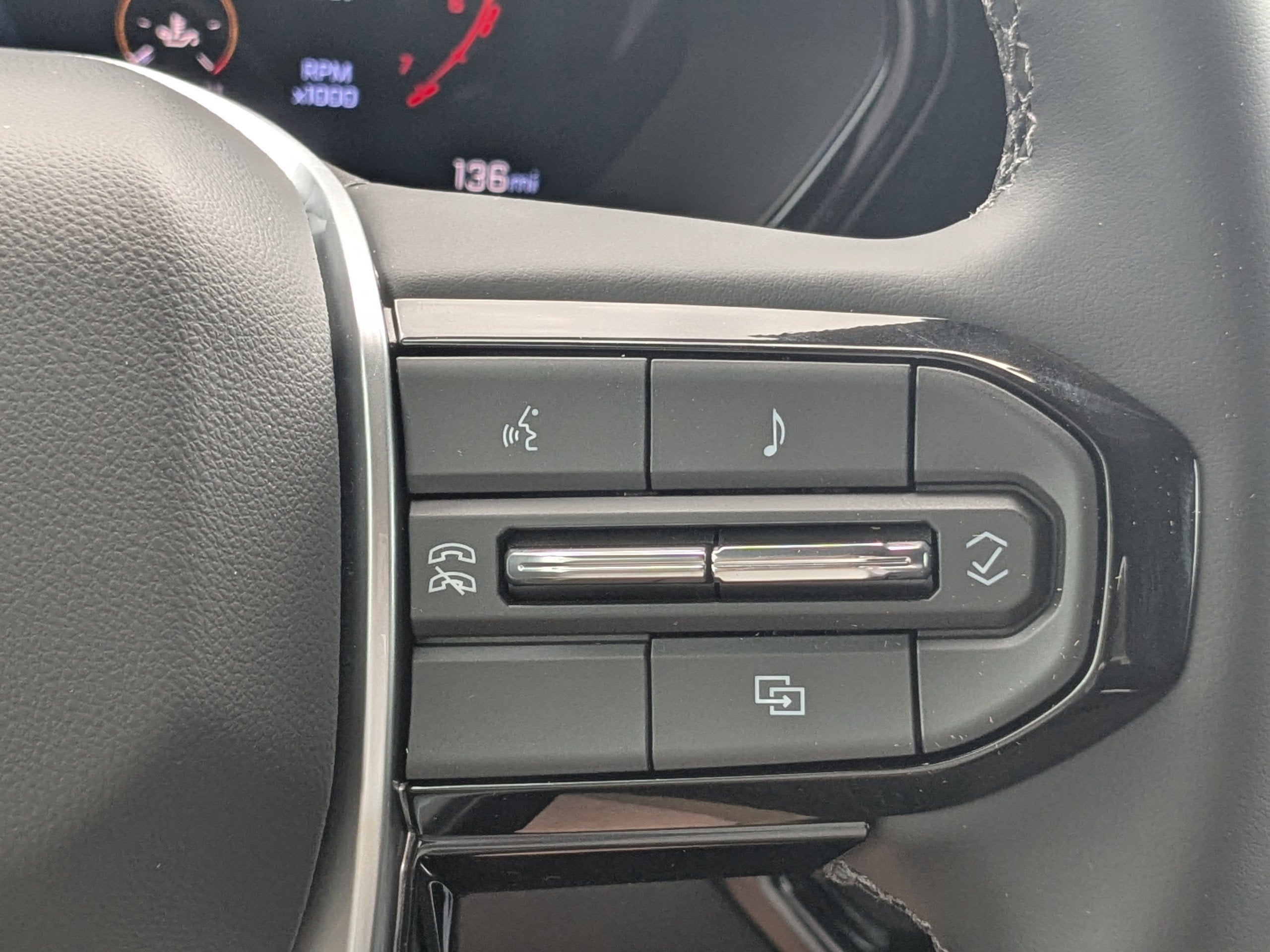 2026 Chevrolet Colorado LT - Photo 28