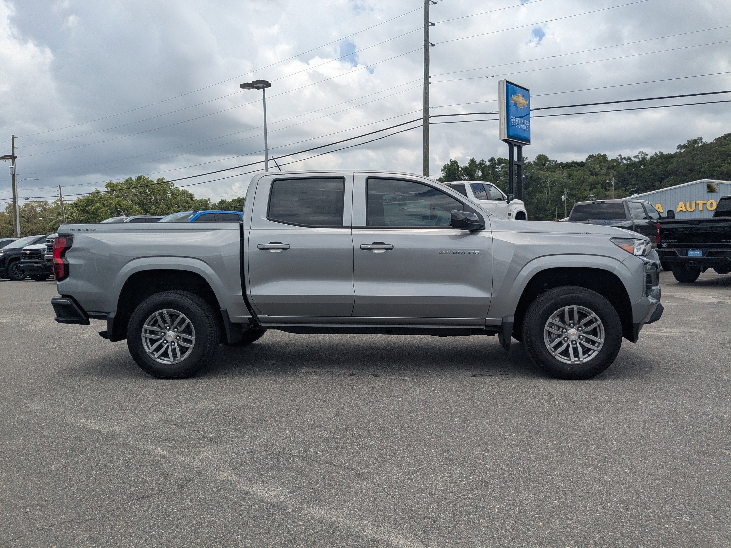 2026 Chevrolet Colorado LT - Photo 3