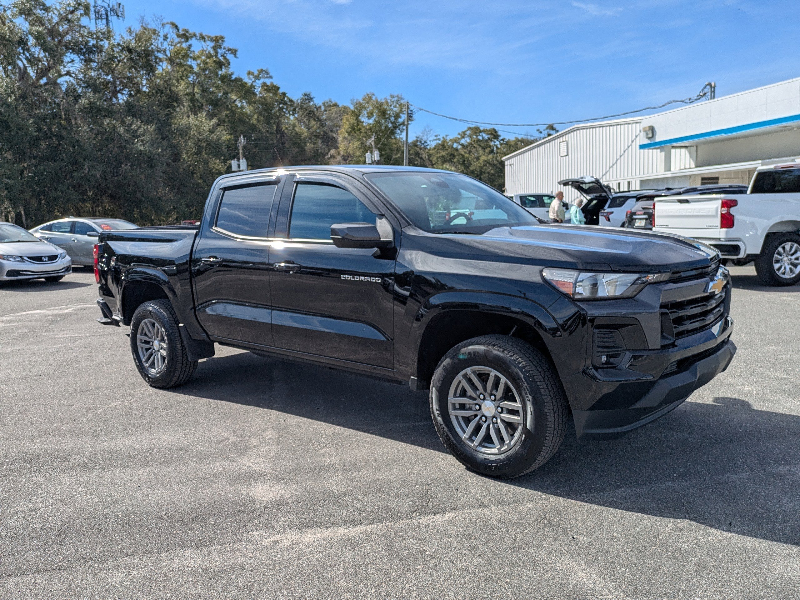 2024 Chevrolet Colorado LT