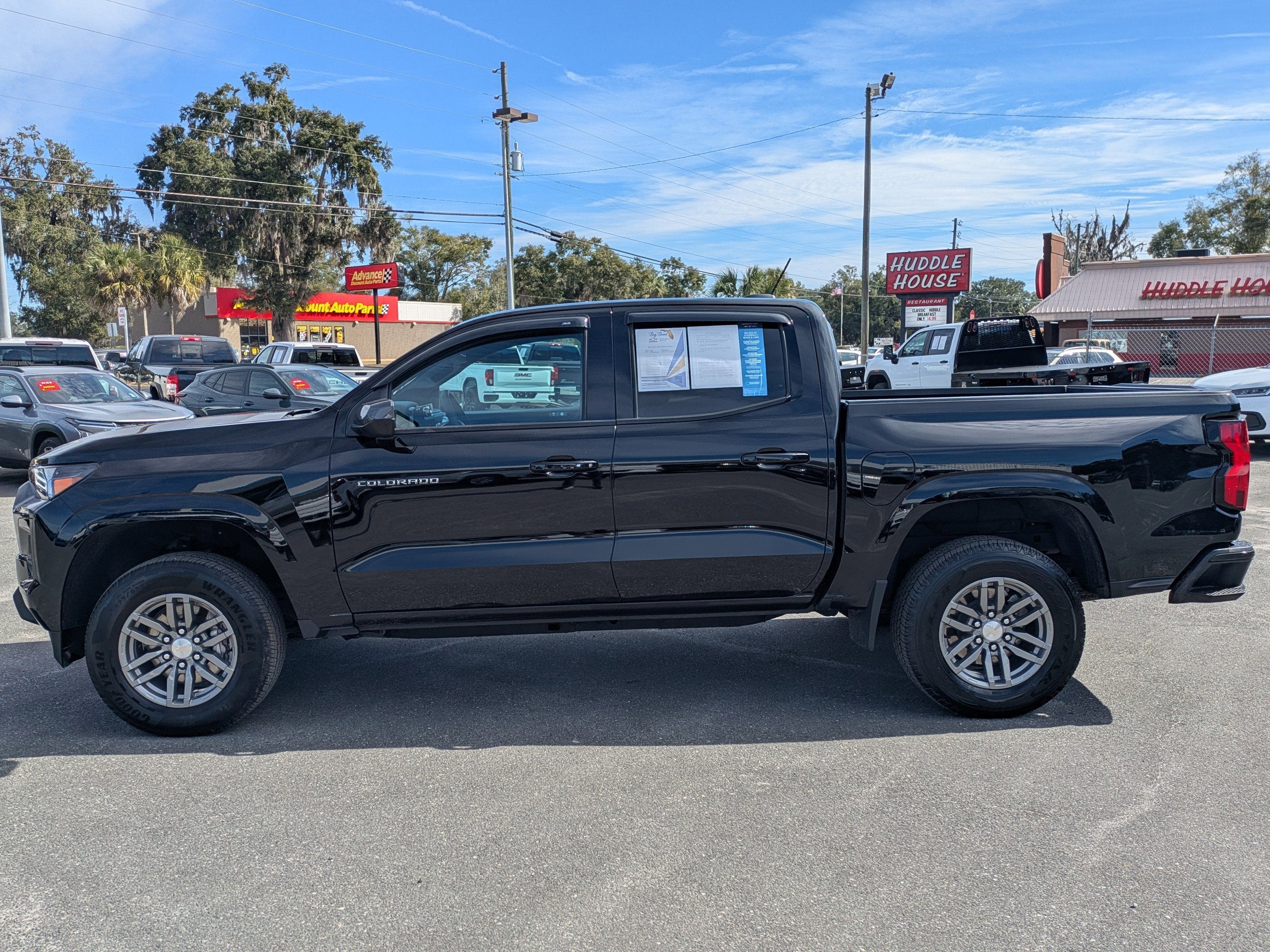 2024 Chevrolet Colorado LT