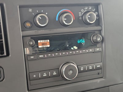 2025 Chevrolet Express Cargo WT