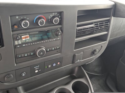 2025 Chevrolet Express Cargo WT