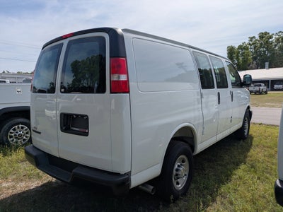 2025 Chevrolet Express Cargo WT