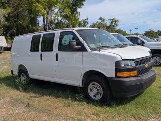 2025 Chevrolet Express Cargo WT