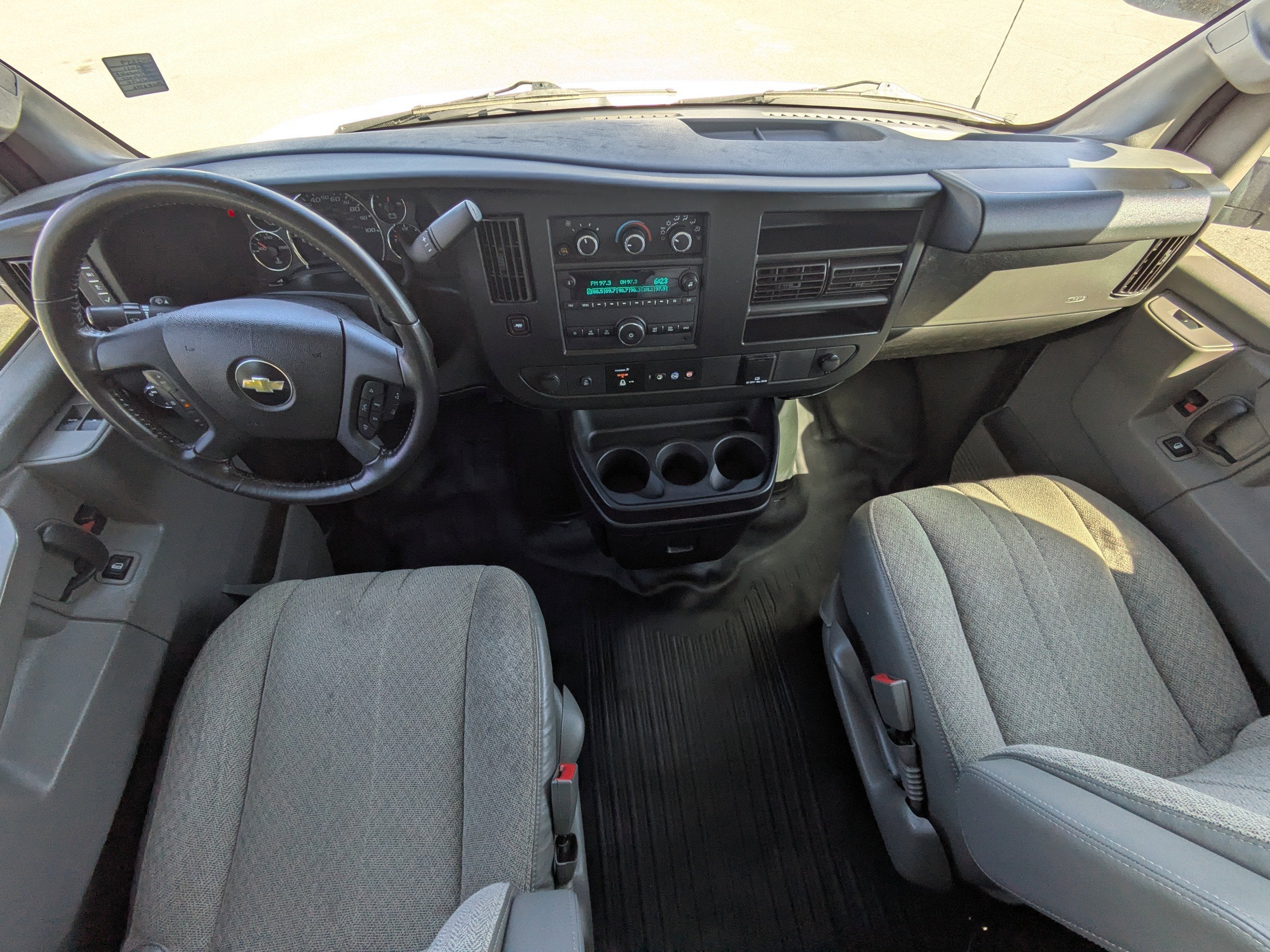 2021 Chevrolet Express Cargo 2500 93I