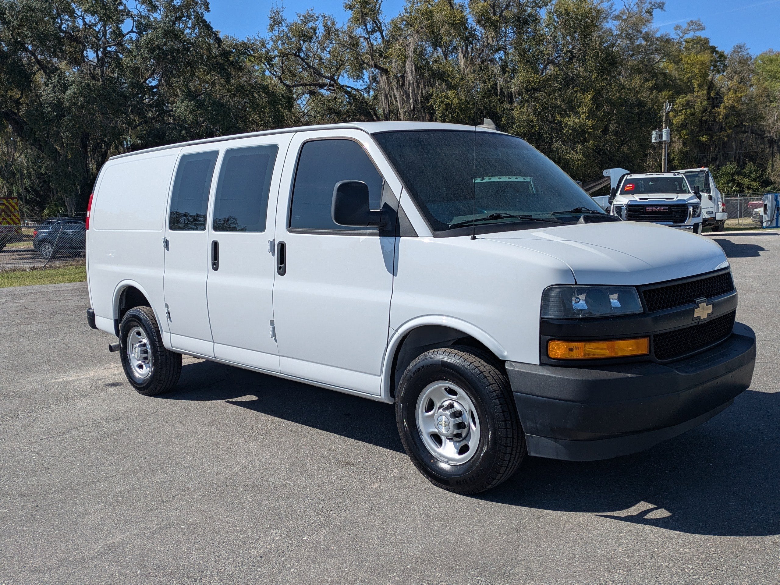 2021 Chevrolet Express Cargo 2500 93I