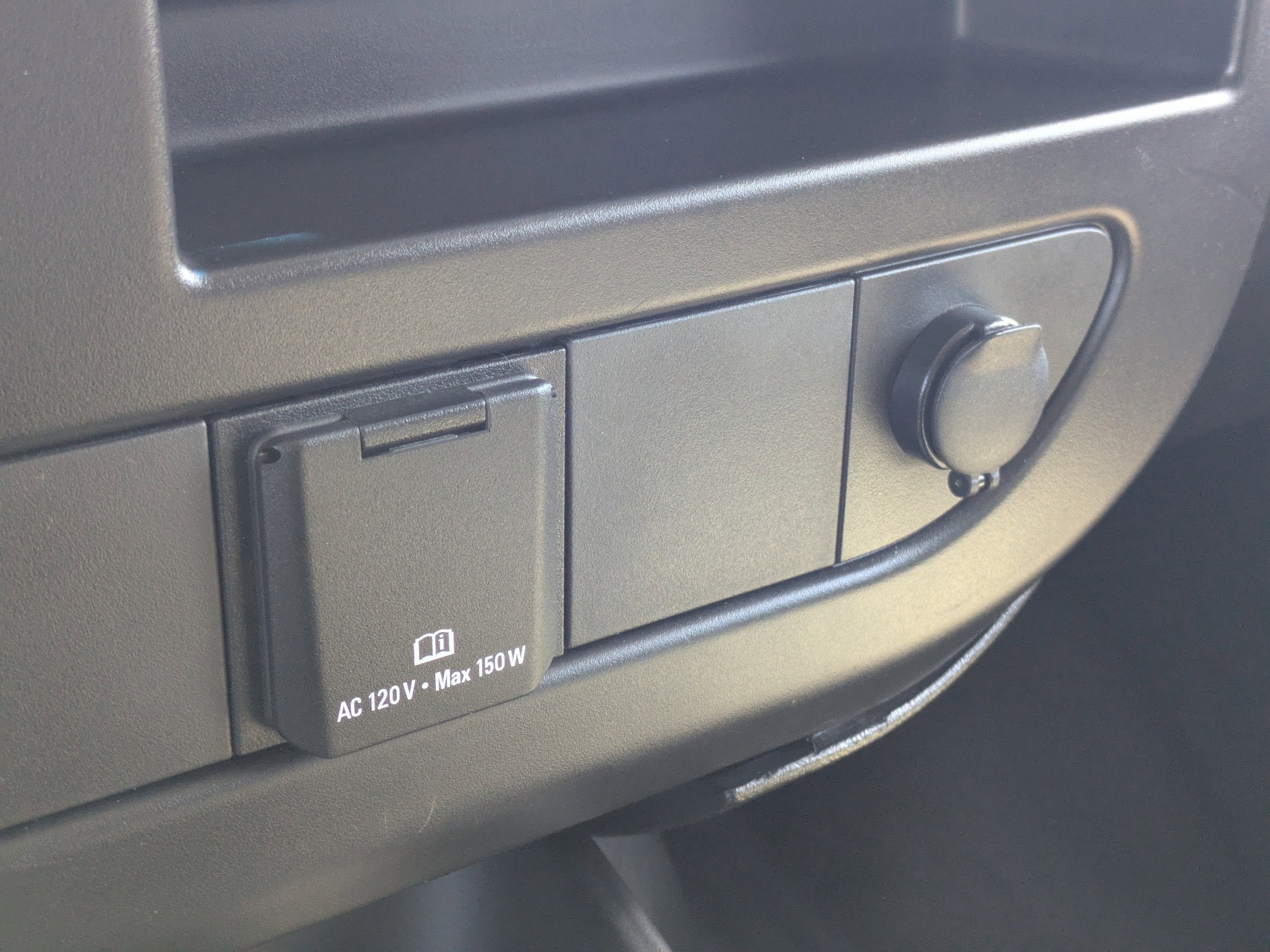 2021 Chevrolet Express Cargo 2500 93I