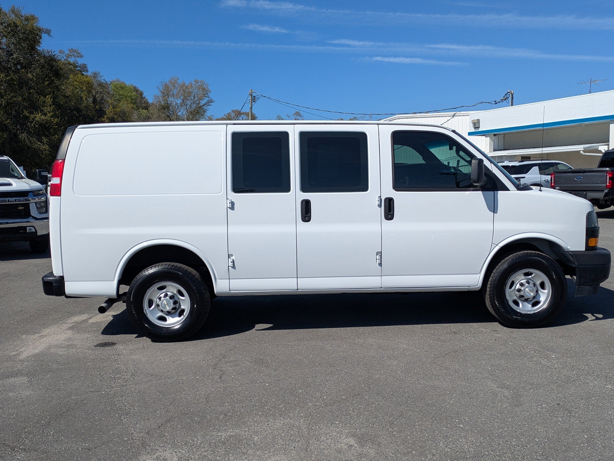 2021 Chevrolet Express Cargo 2500 93I
