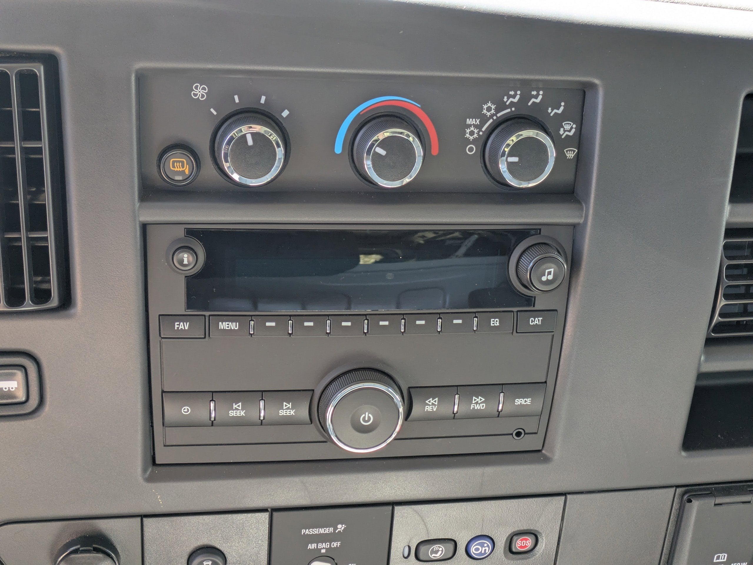 2025 Chevrolet Express Cargo WT