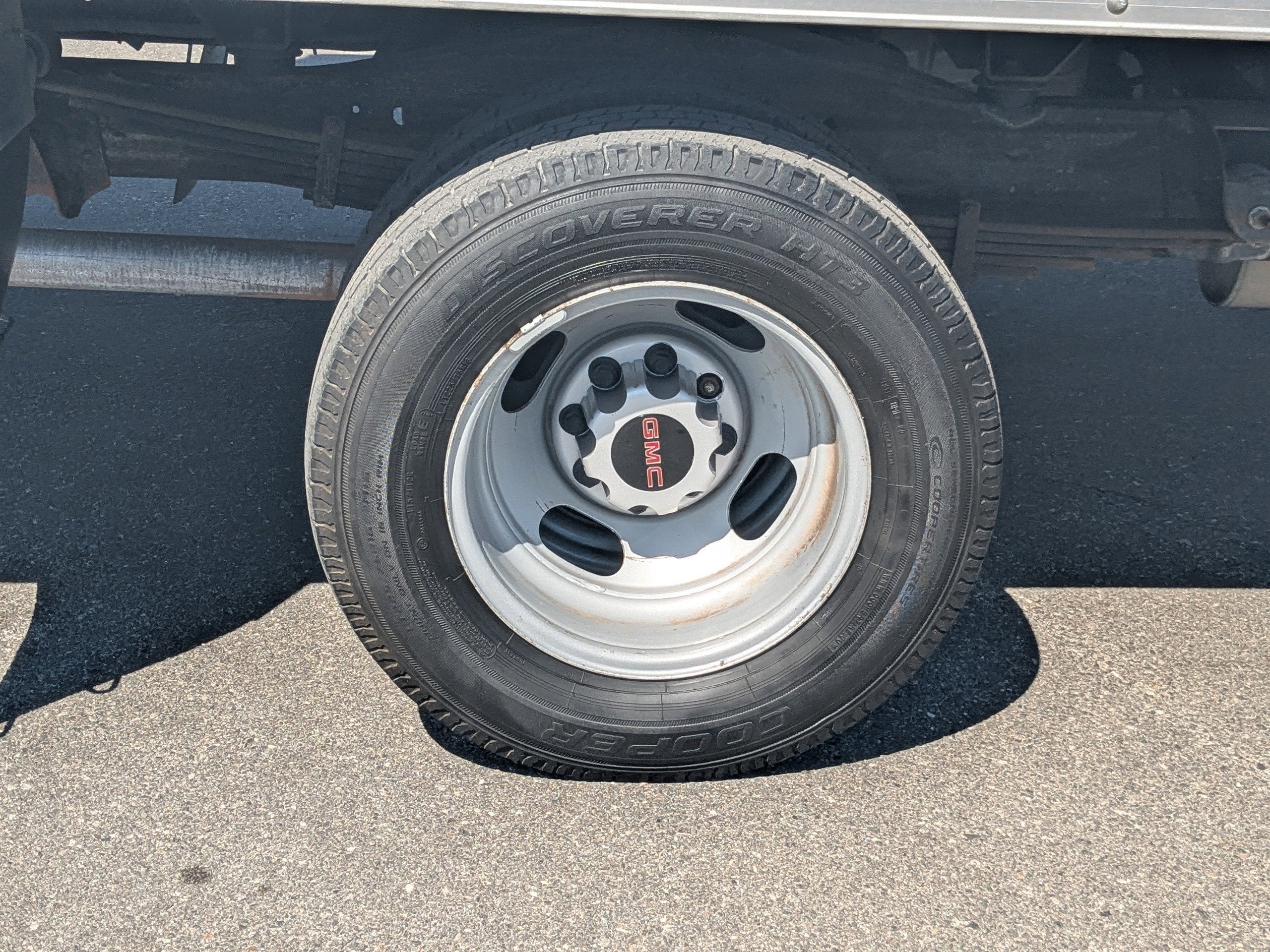 2016 GMC Savana Cutaway 3500 Base