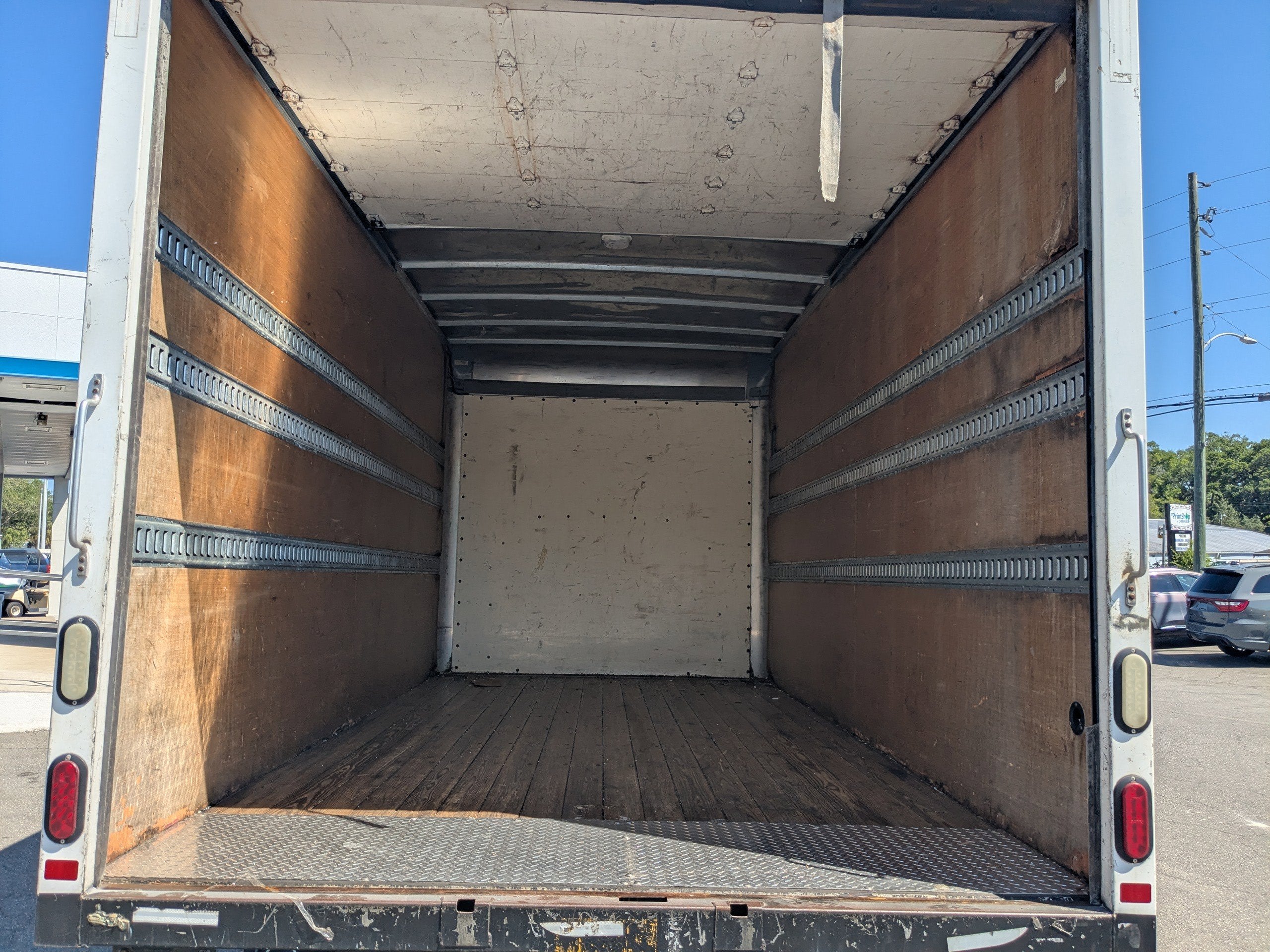 2016 GMC Savana Cutaway 3500 Base