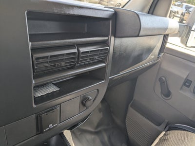 2016 GMC Savana Cutaway 3500 Base