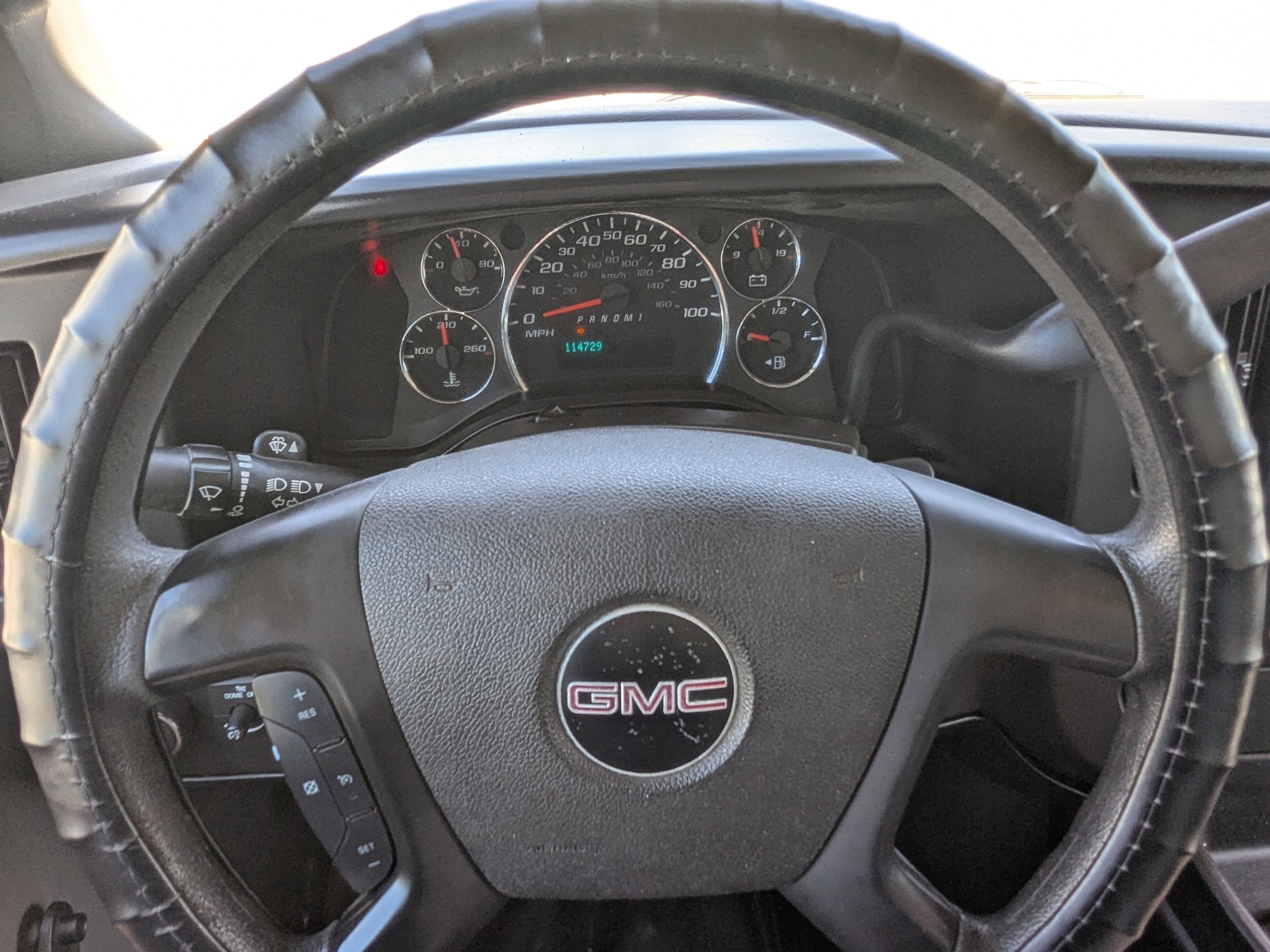 2016 GMC Savana Cutaway 3500 Base