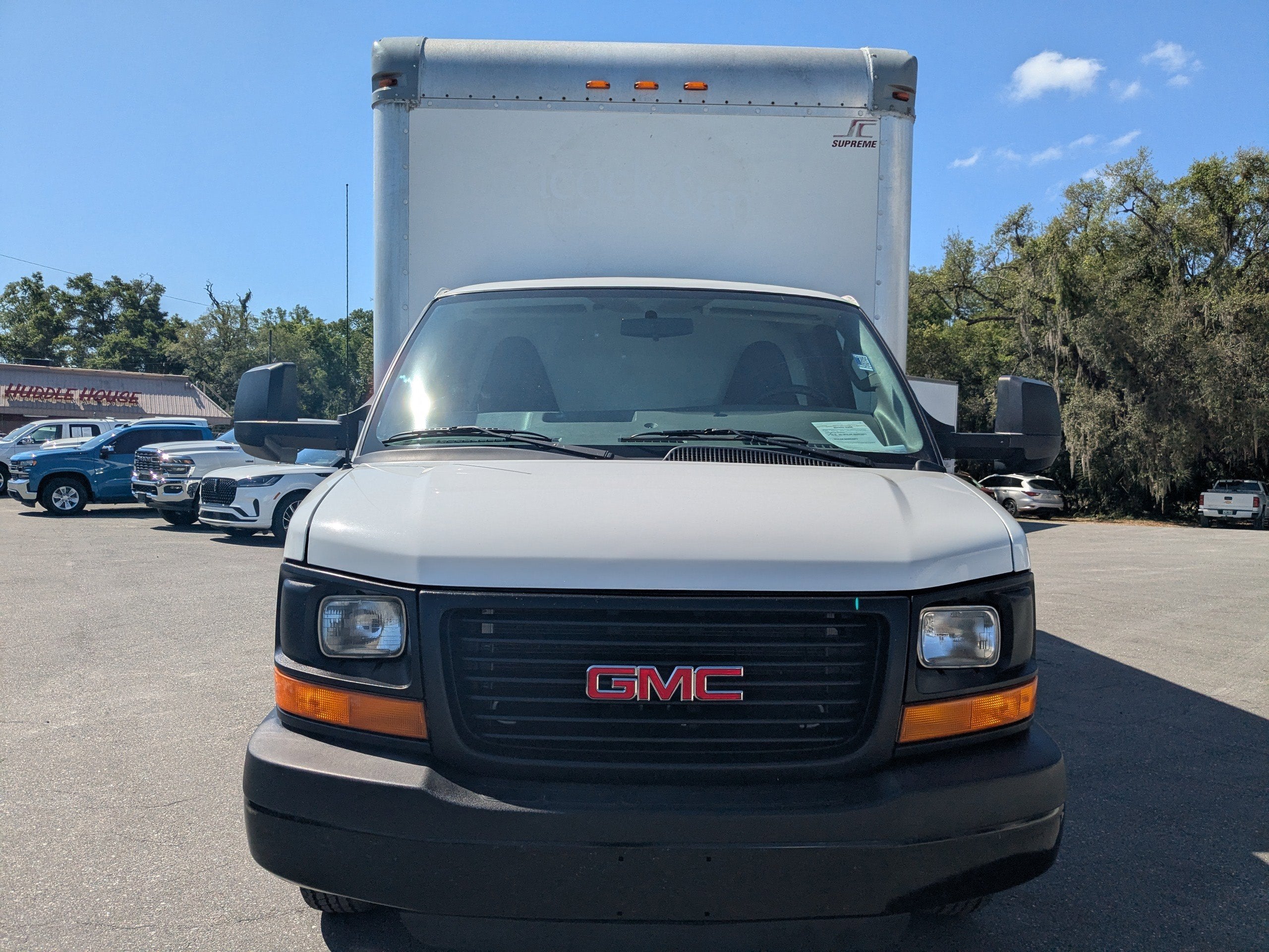 2016 GMC Savana Cutaway 3500 Base