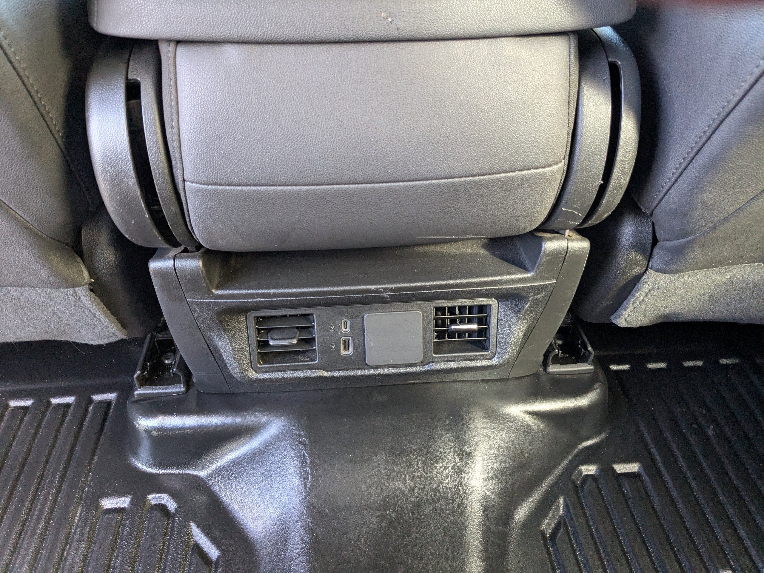 2024 GMC Sierra 3500 HD Chassis Cab Pro