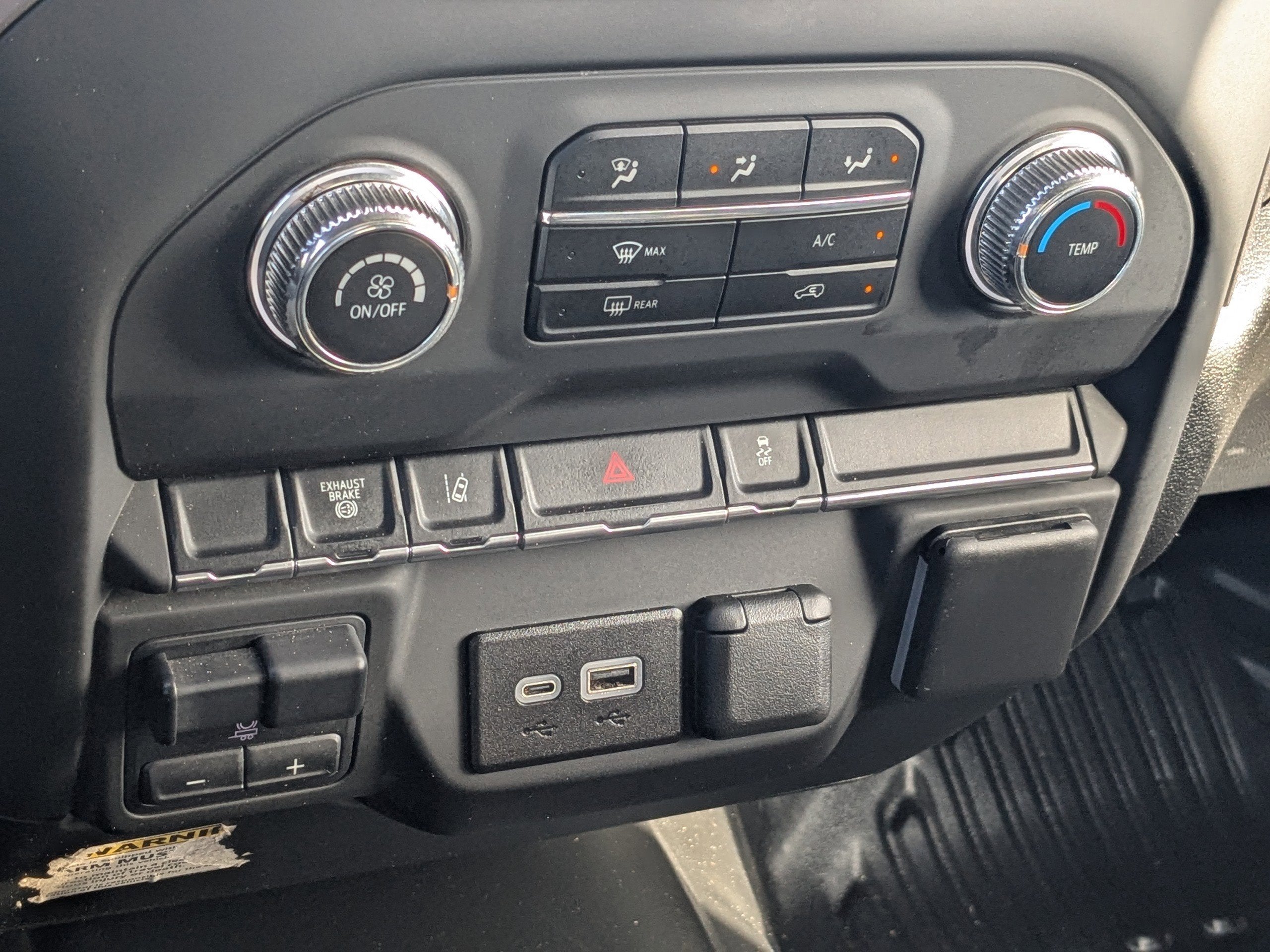 2024 GMC Sierra 3500 HD Chassis Cab Pro