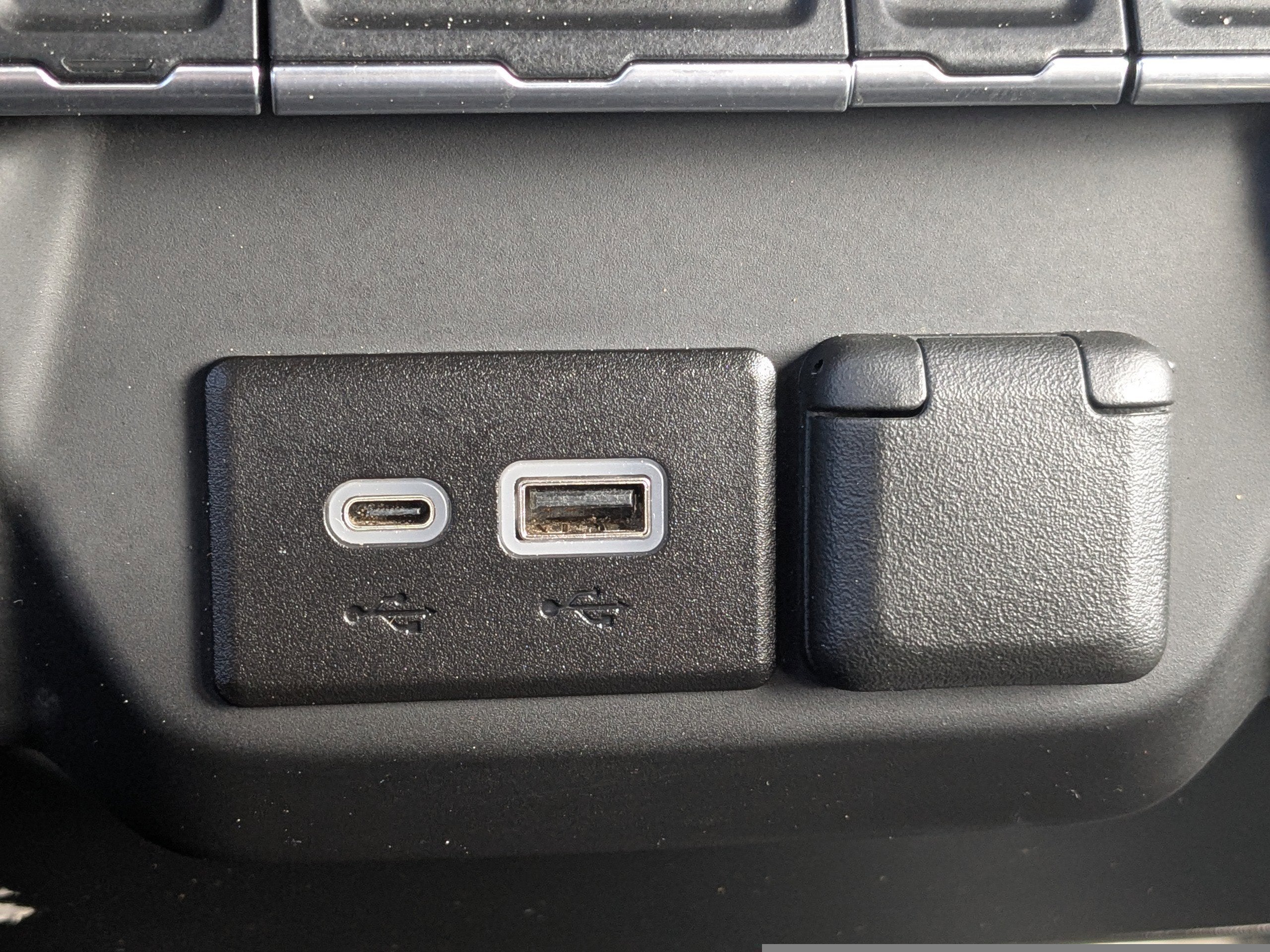 2024 GMC Sierra 3500 HD Chassis Cab Pro