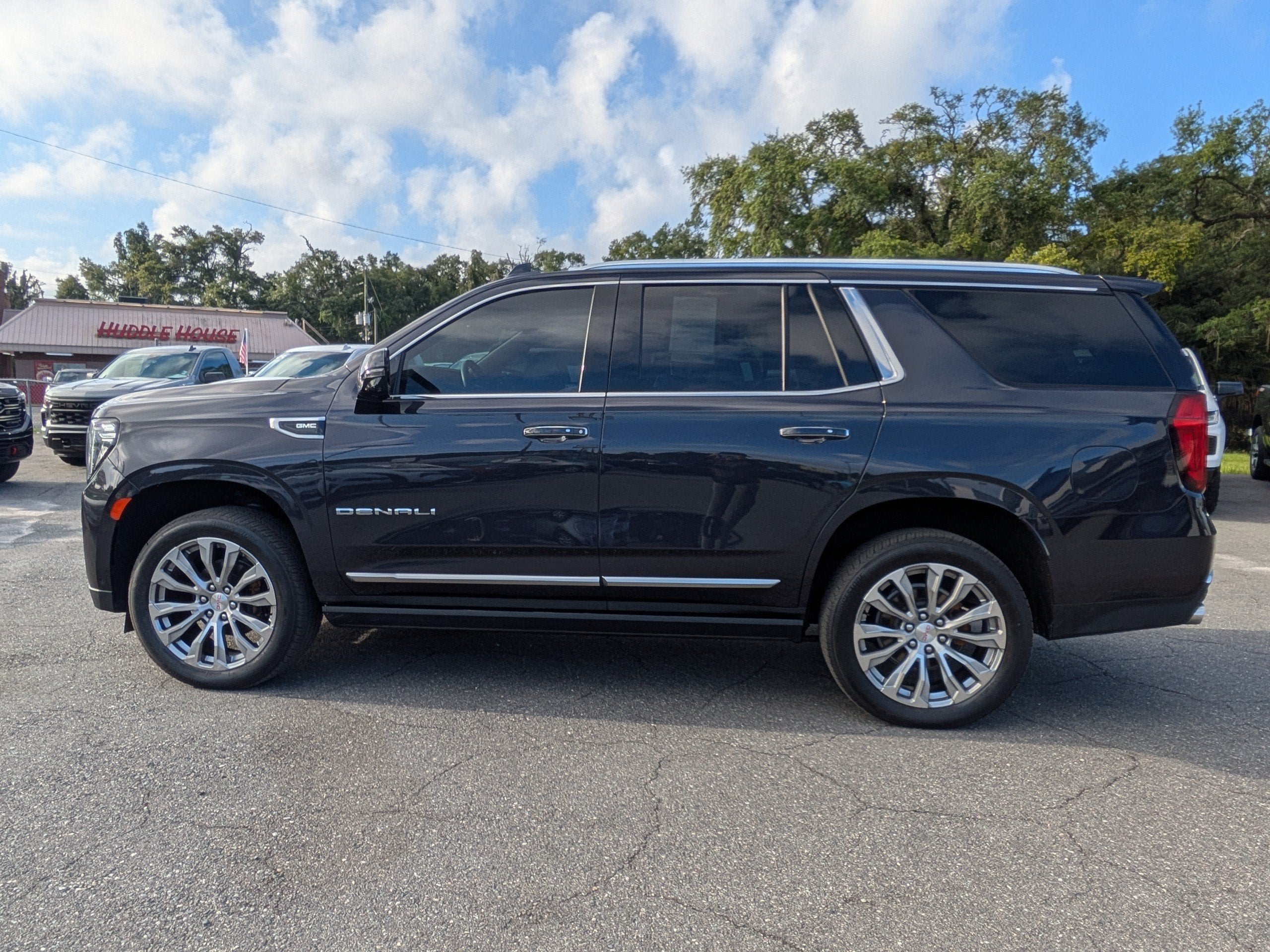 2024 GMC Yukon Denali