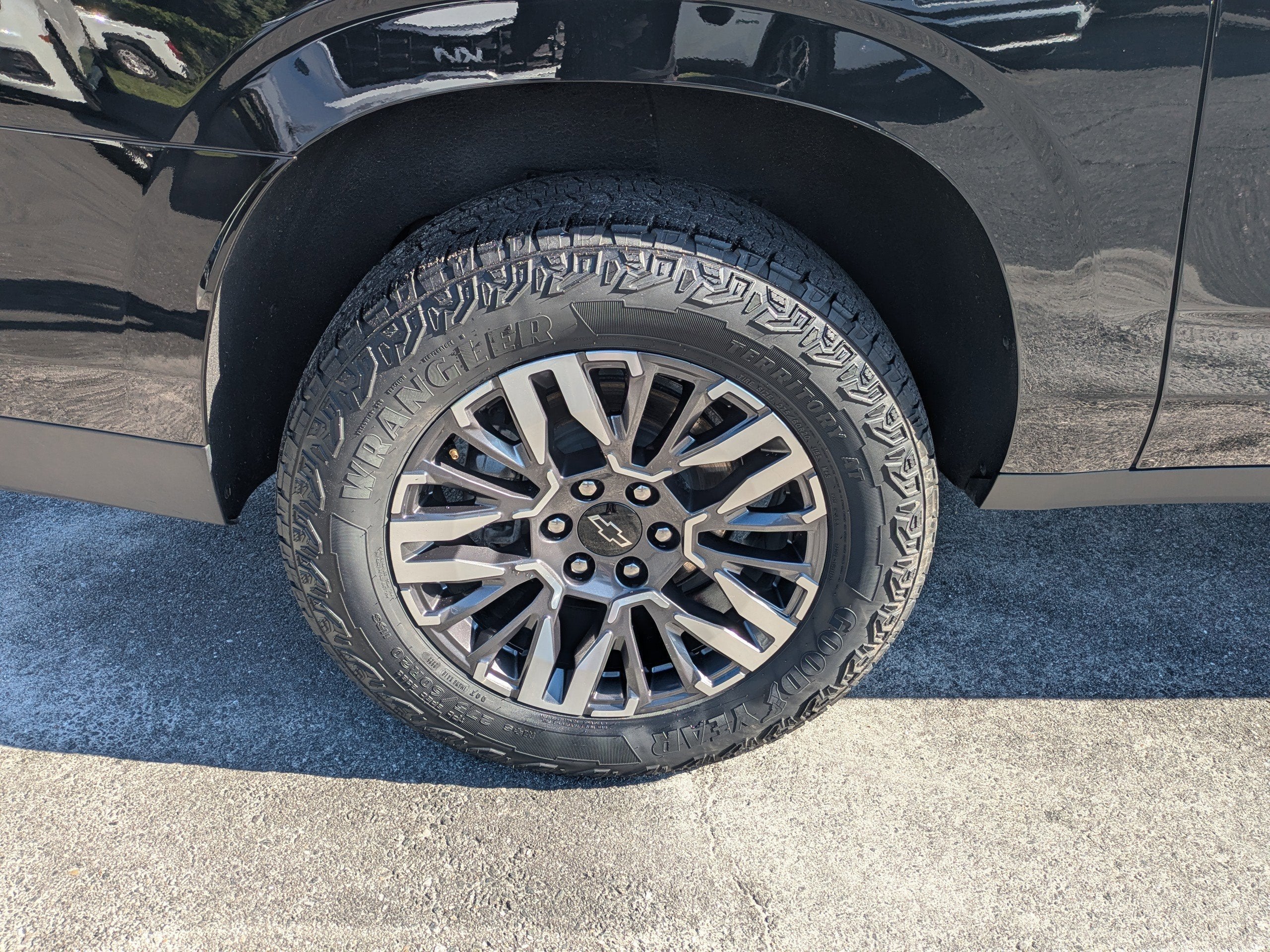 2025 Chevrolet Suburban Z71