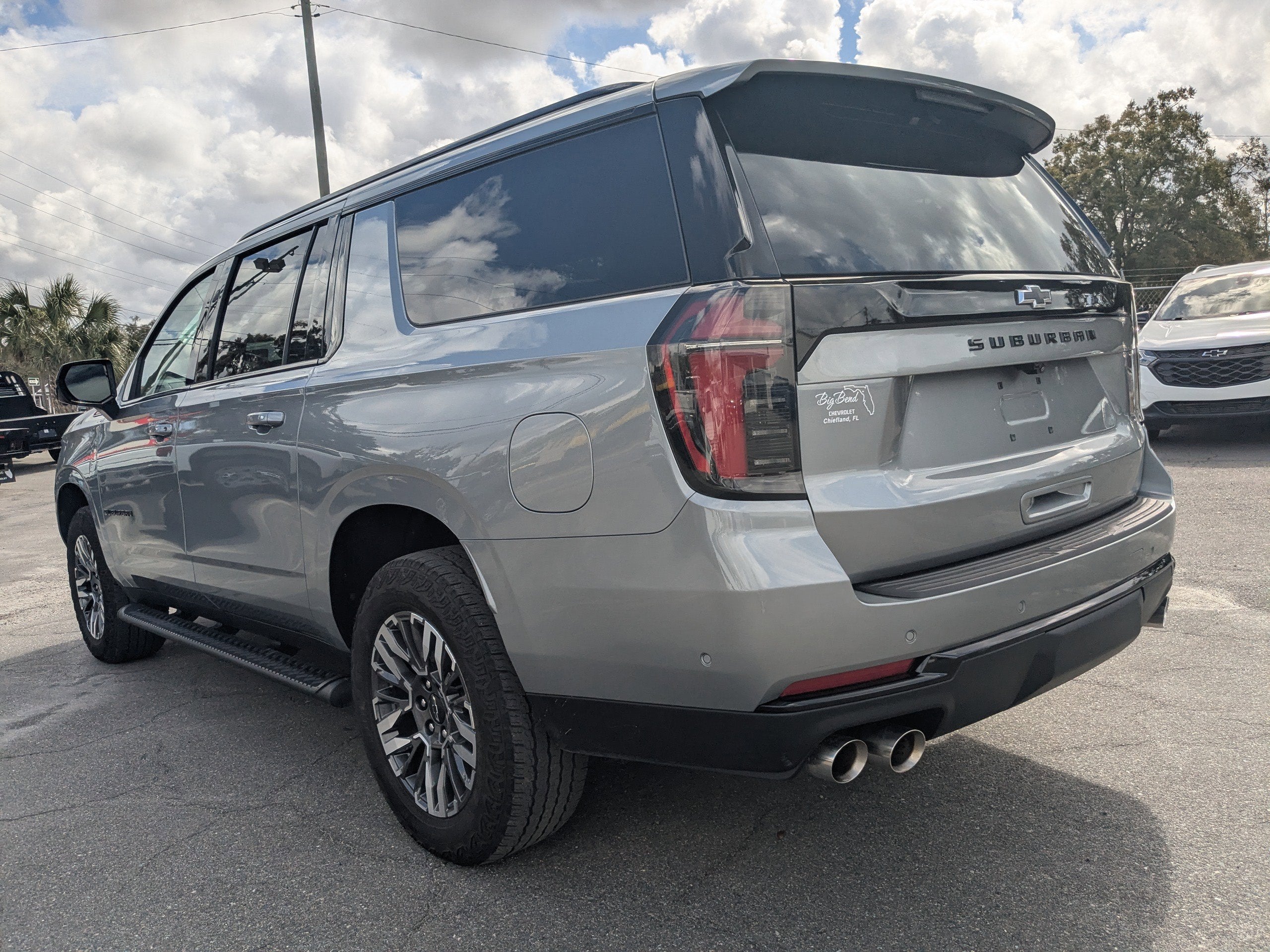 2025 Chevrolet Suburban Z71
