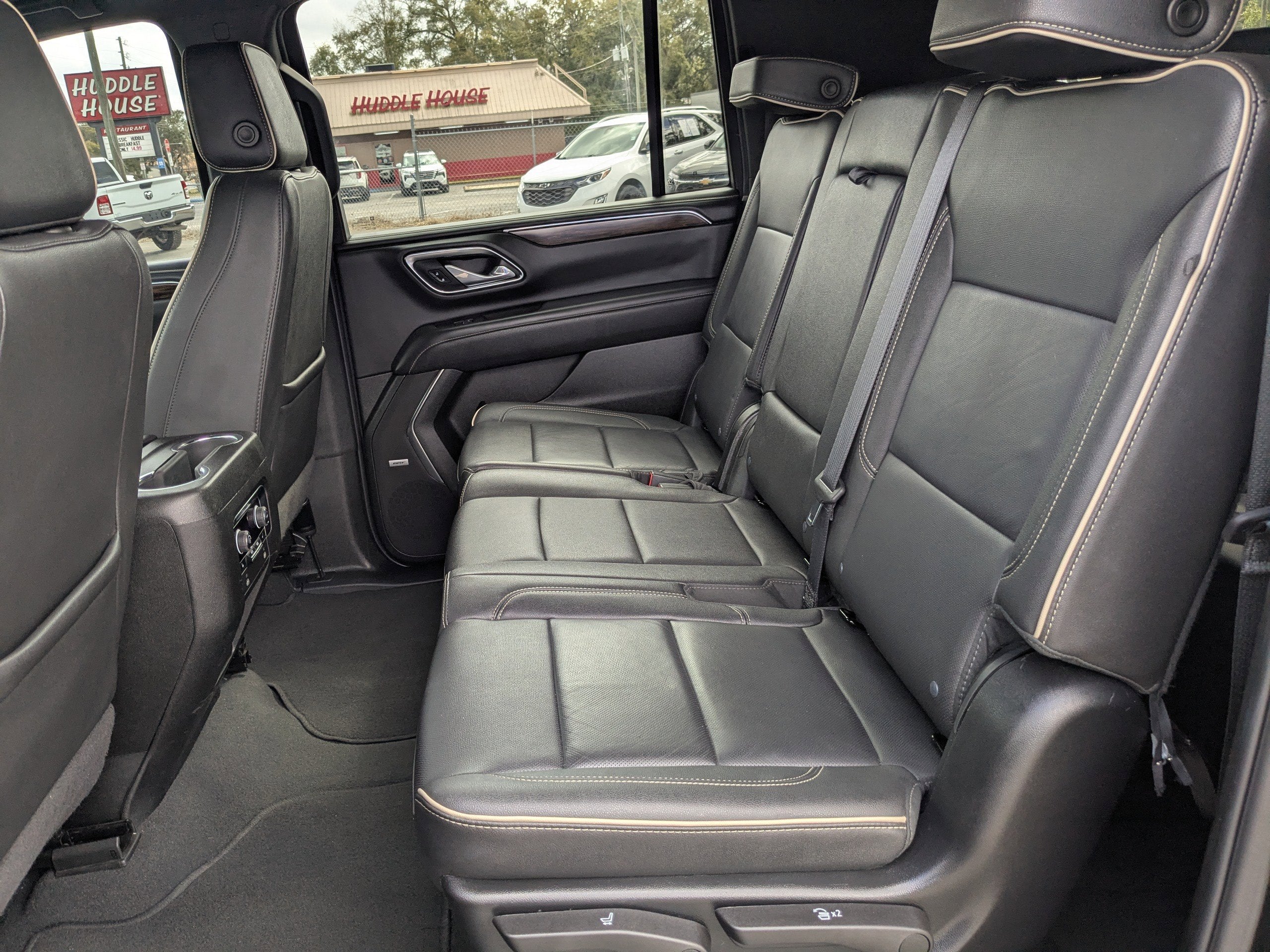 2024 Chevrolet Suburban Premier