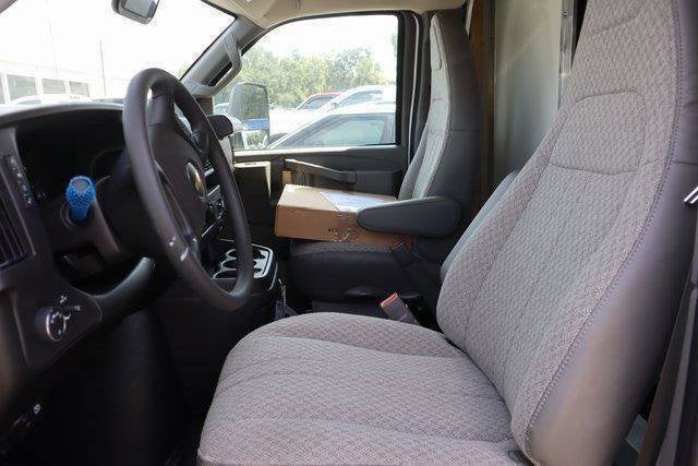 2025 Chevrolet Express Cutaway 4500 2WT