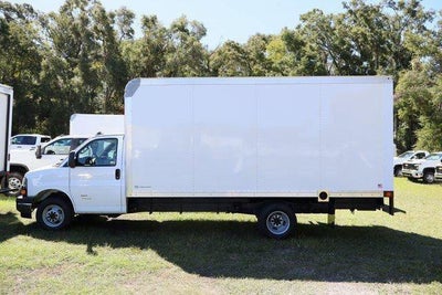2025 Chevrolet Express Cutaway 4500 2WT