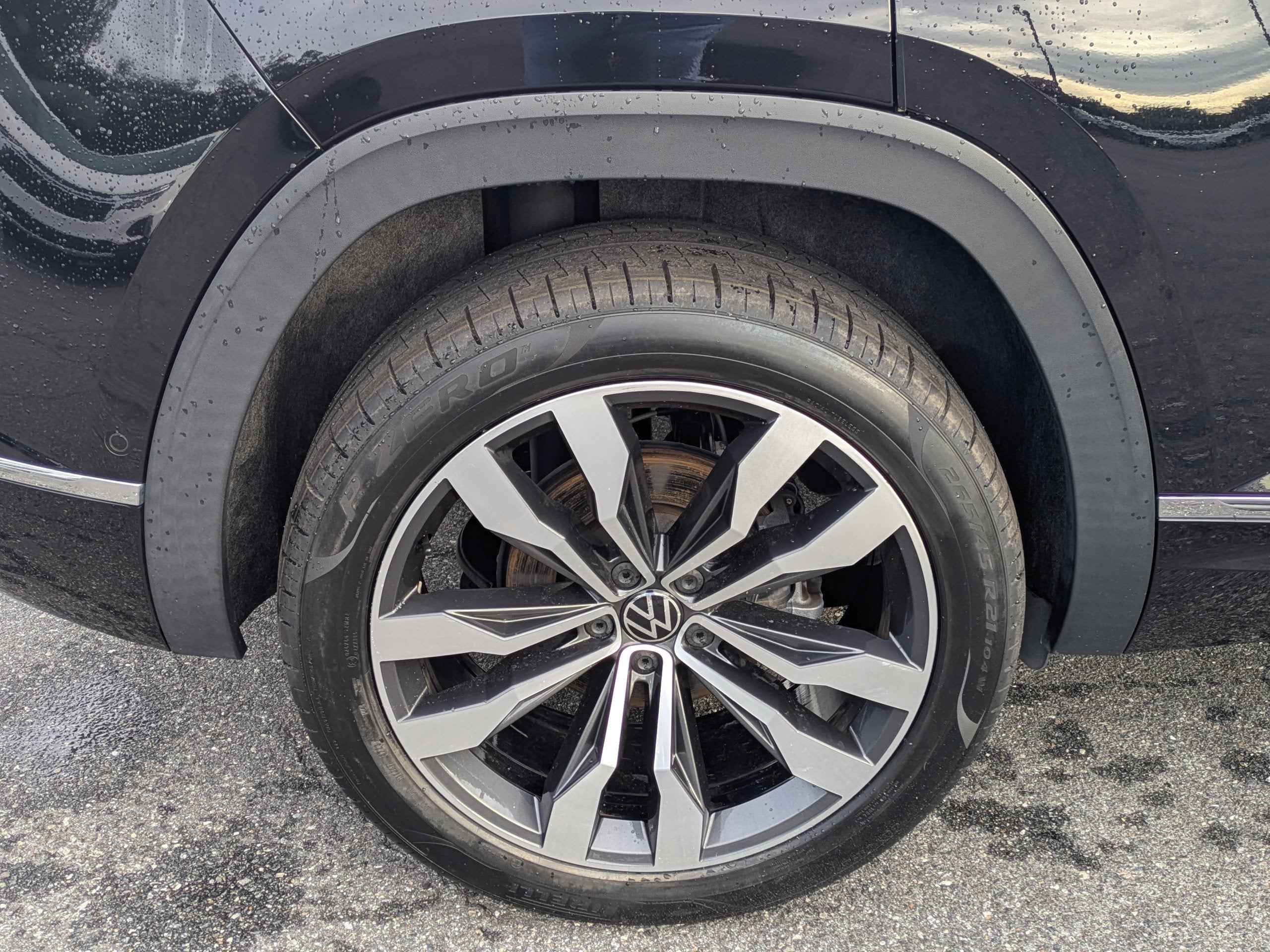 2020 Volkswagen Atlas Cross Sport 3.6L V6 SEL Premium R-Line