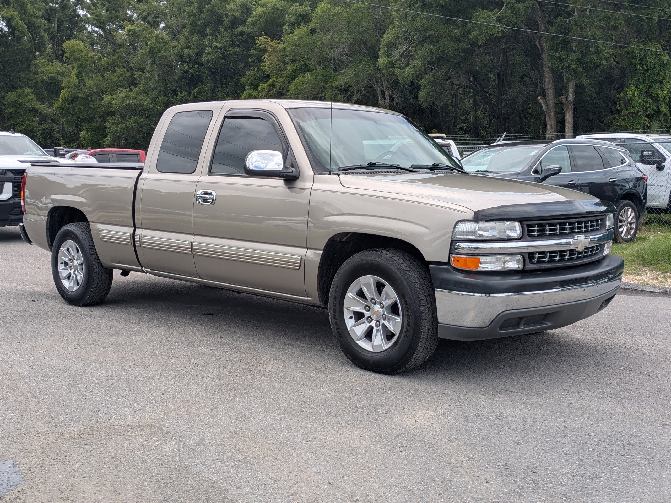 2002 Chevrolet Silverado 1500 LS