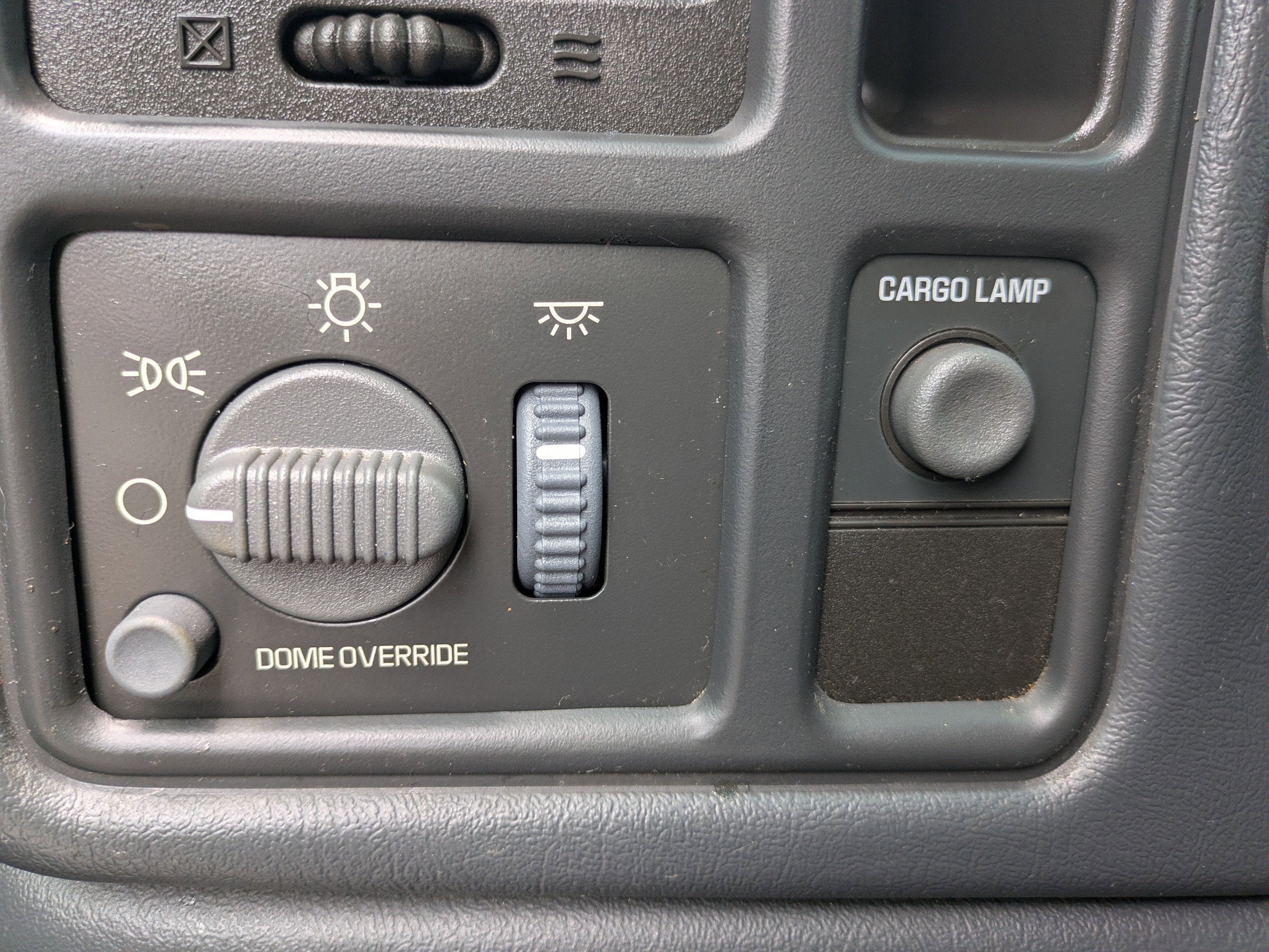 2002 Chevrolet Silverado 1500 LS
