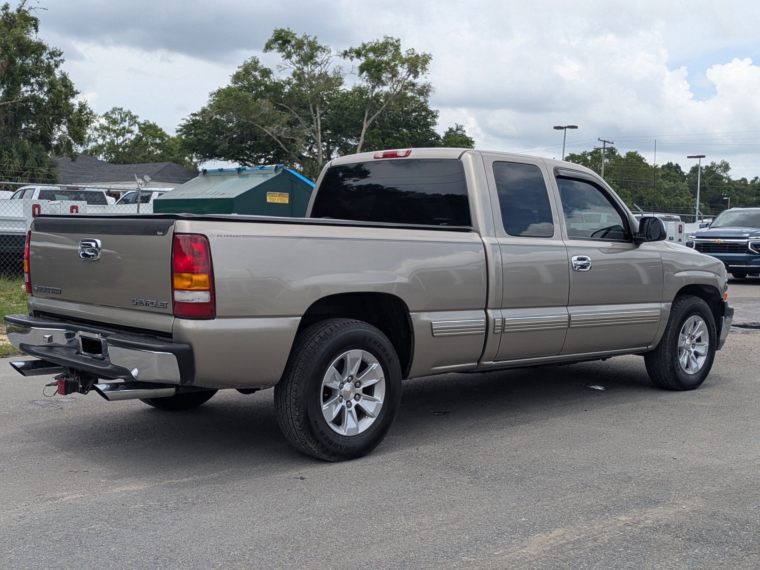 2002 Chevrolet Silverado 1500 LS