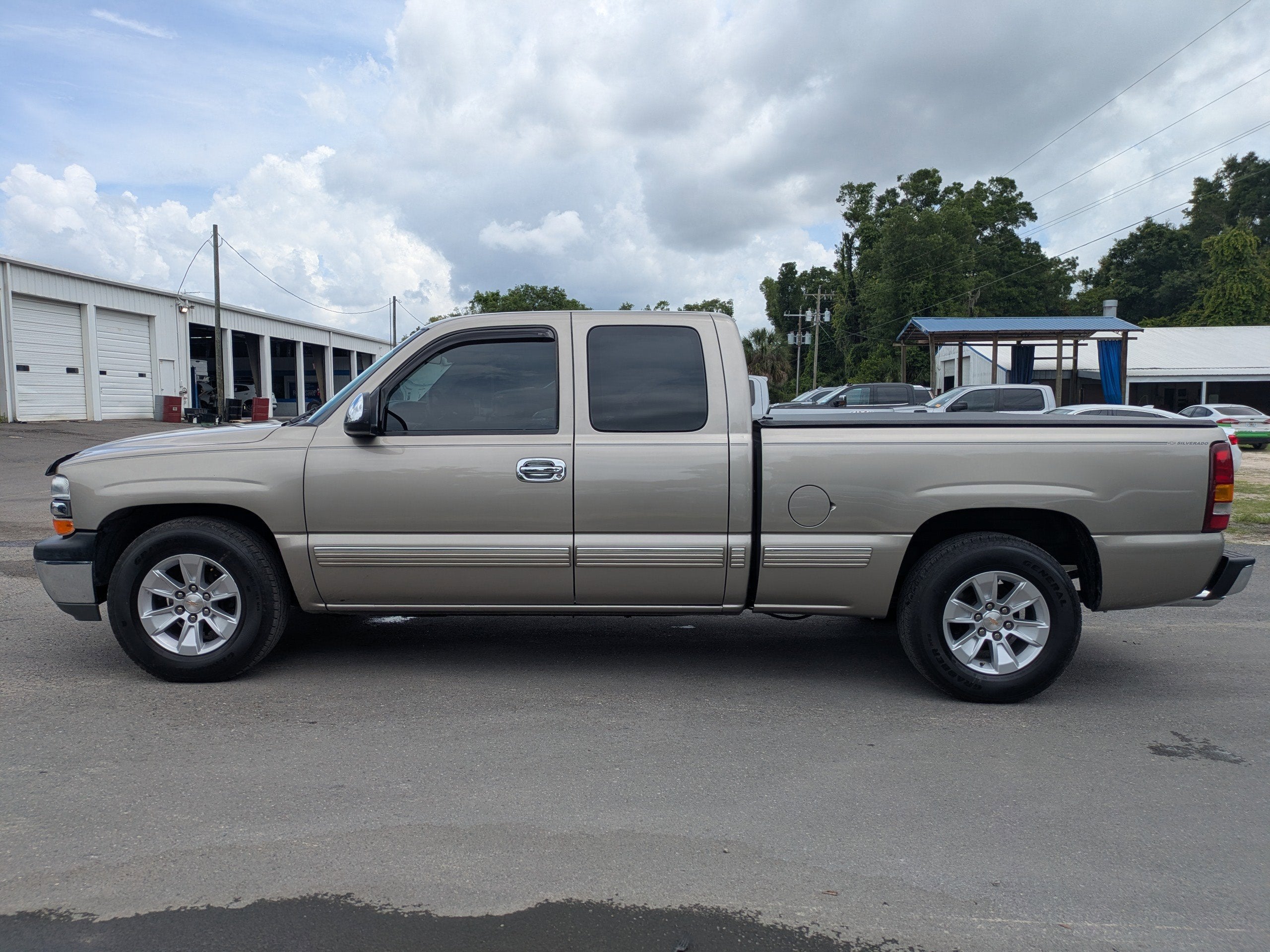 2002 Chevrolet Silverado 1500 LS