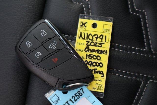 2025 Chevrolet Silverado 1500 RST