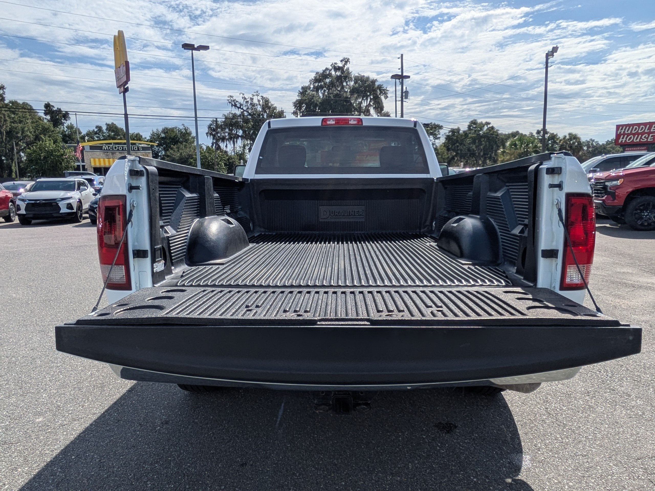 2023 RAM 1500 Classic Tradesman Regular Cab 4x2 8' Box